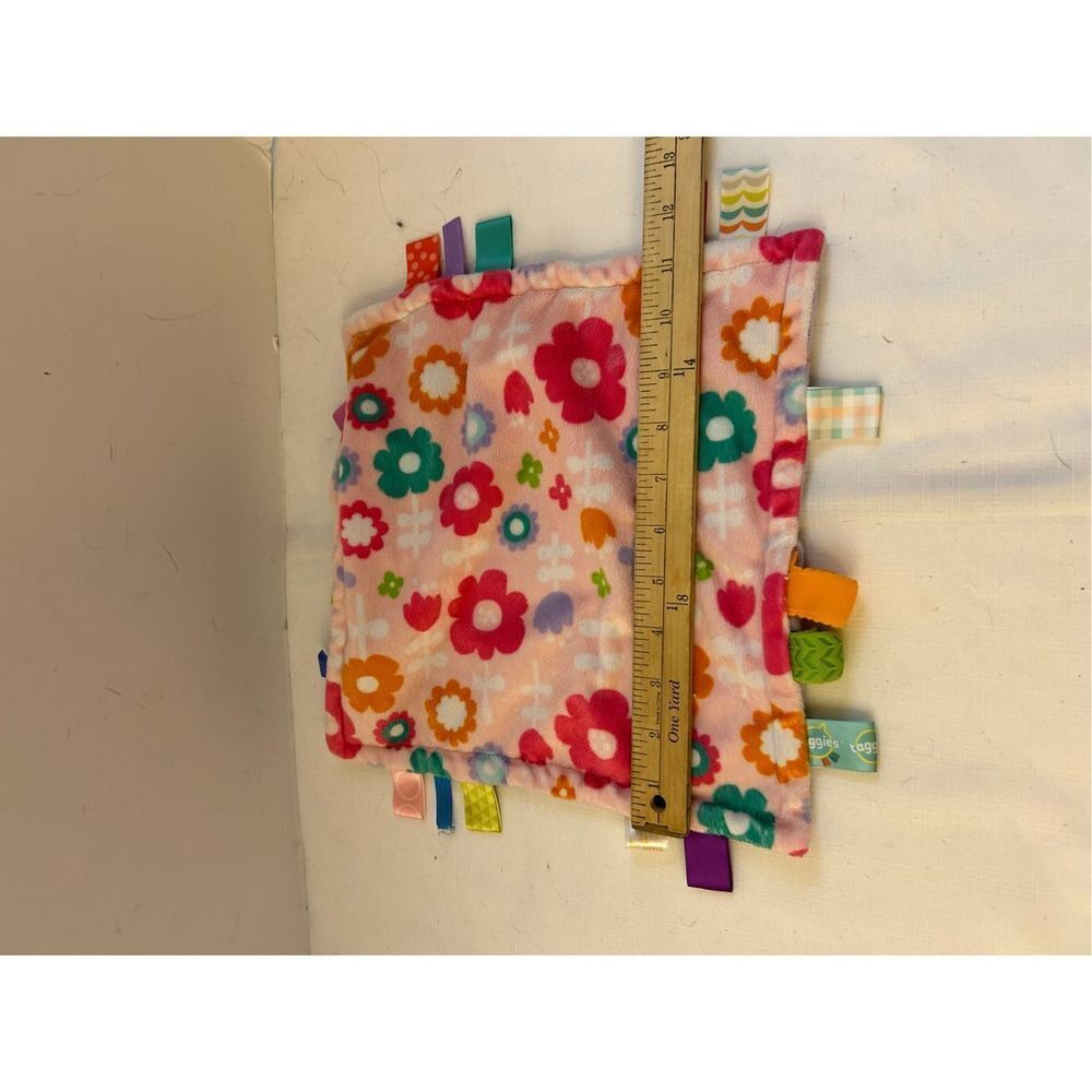 Bright Starts‎ Taggie blankie lovey 11x11” pink flowers